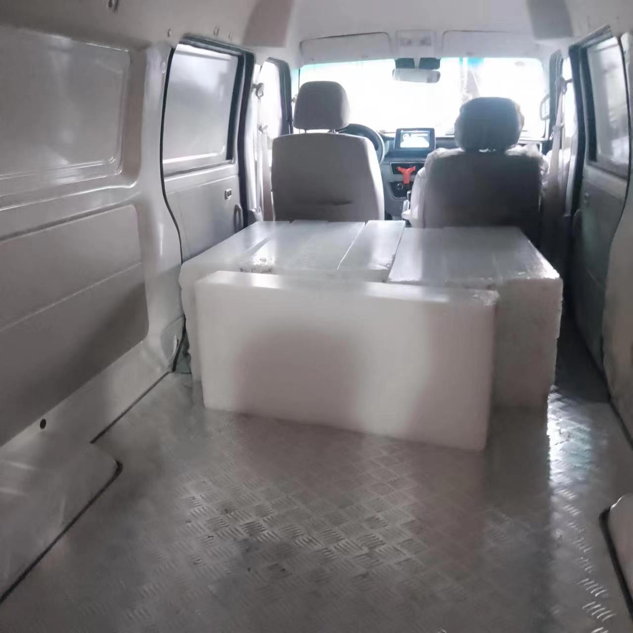 工业降温的大冰块-松江良臣制冰厂